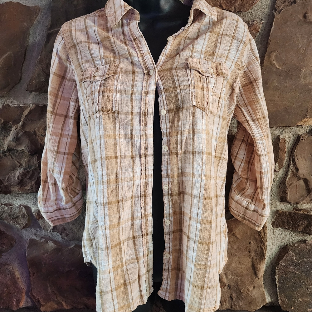 St. John's Bay Lightweight Plaid Shirt in Beige and Cream
